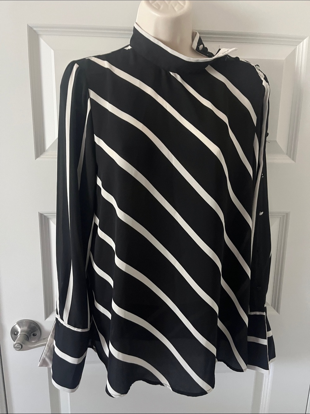 Who What Wear Black and White Diagonal Stripe Mock-Neck Blouse
